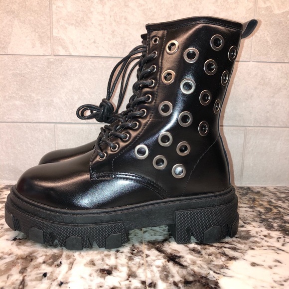 RARE DK x YOKI Blk Grommet Combat Boots - NWOT - Picture 2 of 8